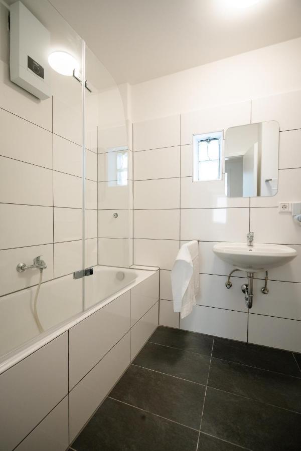 Old Town Apartment 2 Rooms/Baths Dusseldorf Luaran gambar